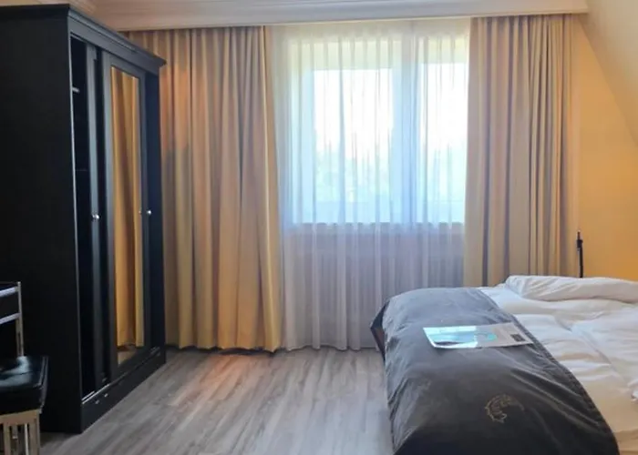 Business & Boutique 4* Hamburg