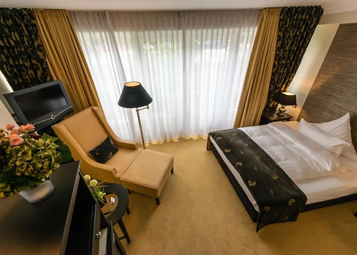 Business & Boutique 4*